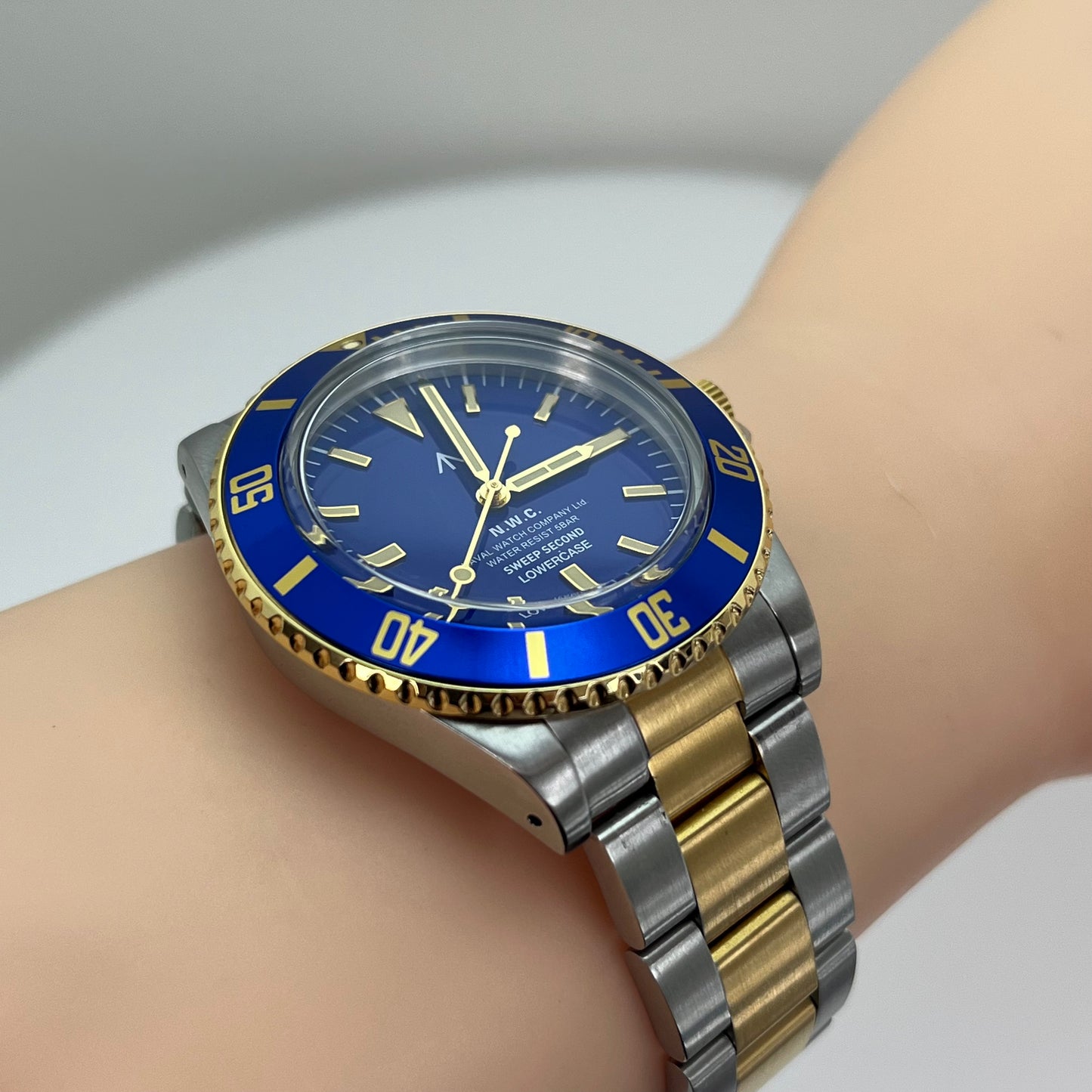 Naval Watch Co. FRXE010 Royal Blue Diver Qz Japan Two-Tone Bracelet w/ Box #619B