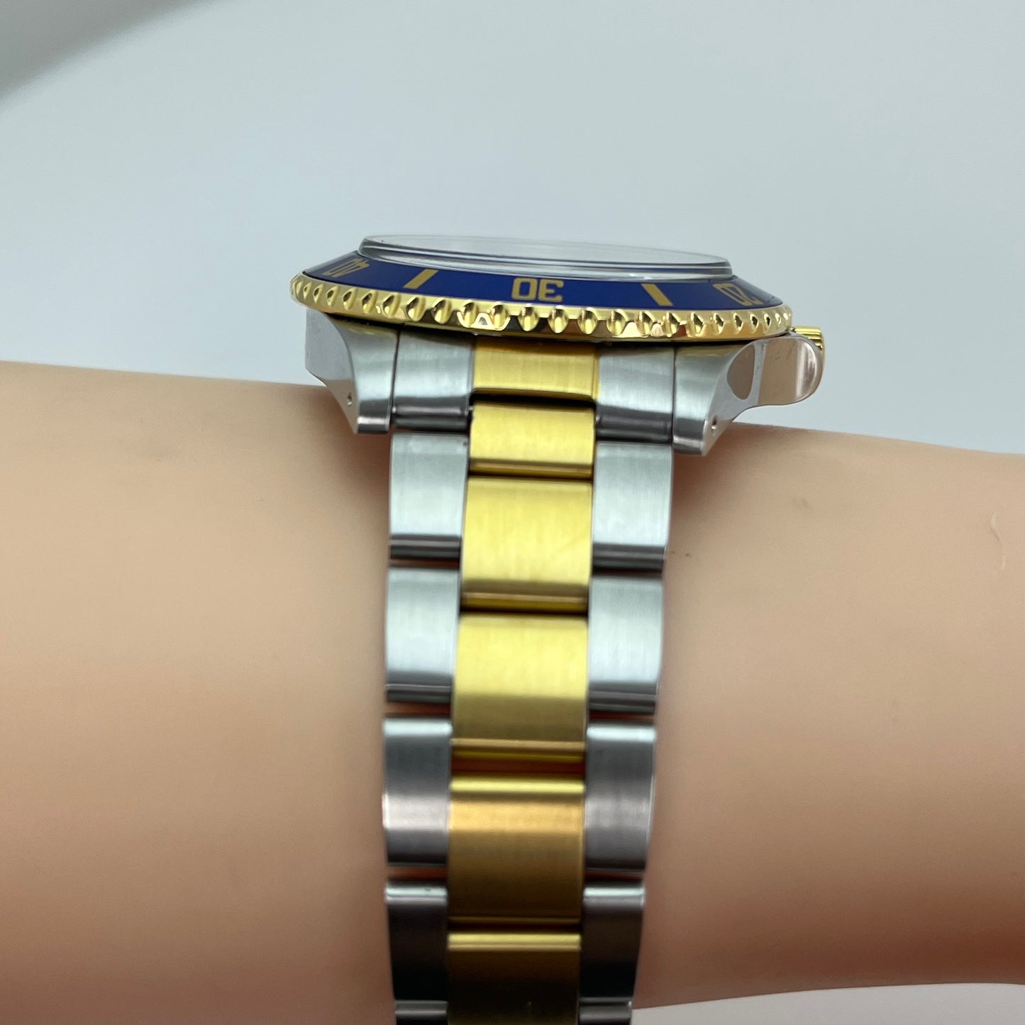 Naval Watch Co. FRXE010 Royal Blue Diver Qz Japan Two-Tone Bracelet w/ Box #619B
